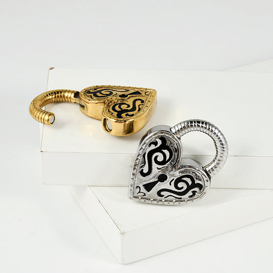 Women's Fashion Personalized Heart-shaped Ear Piercing
